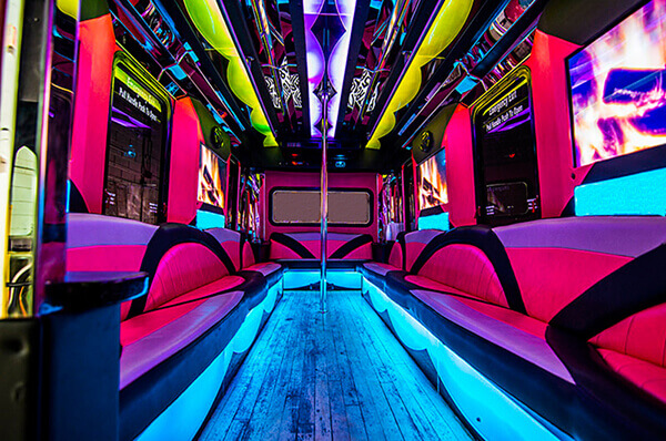 Party buses in Niagara Falls