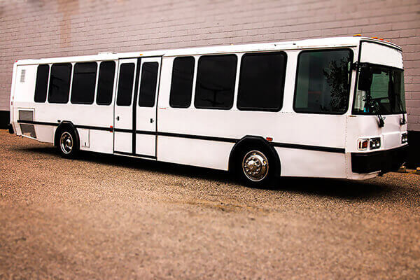 Huge party bus in Niagara Falls